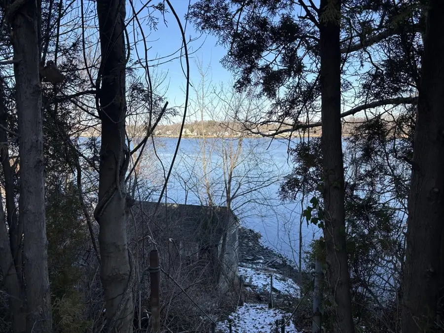 351 County, Barrington, RI 02806 - #2