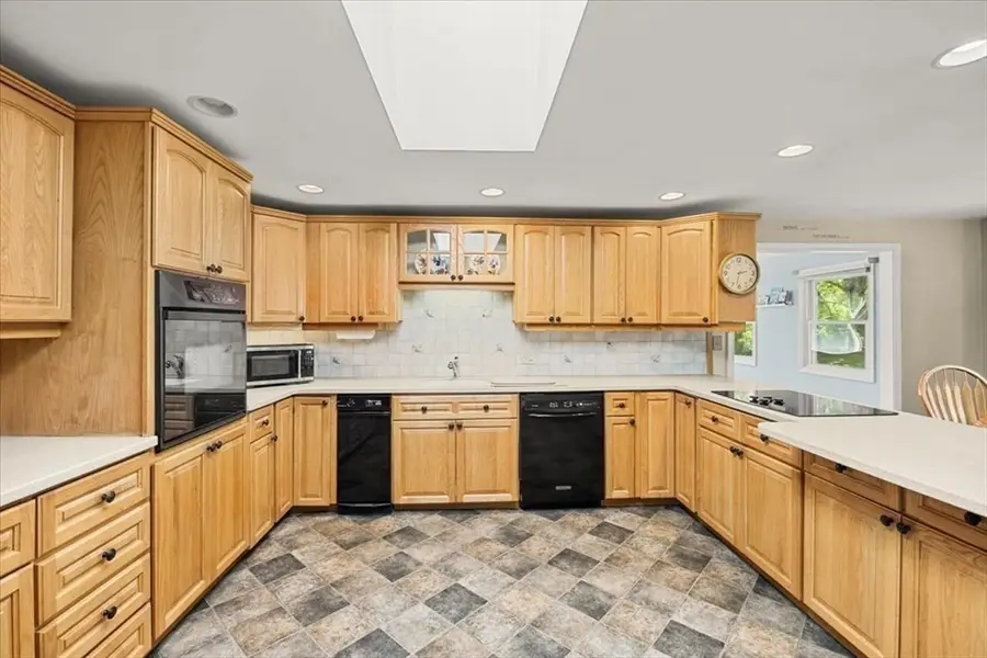 11 Hingston Circle, Braintree, MA 02184 - #2