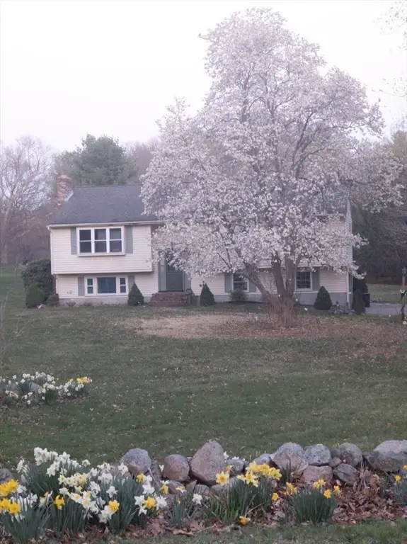 33 Myrtle St, Millis, MA 02054 - #2