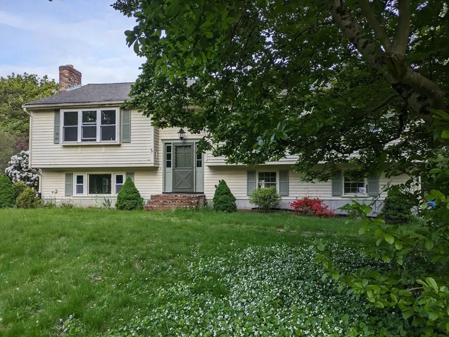 33 Myrtle St, Millis, MA 02054 - #3