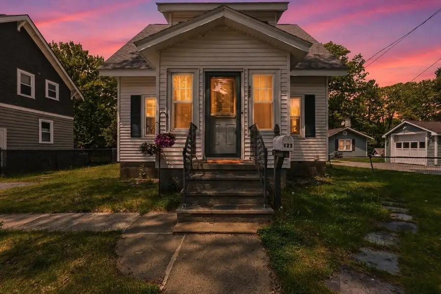 127 Glendale St, Worcester, MA 01602 - #2