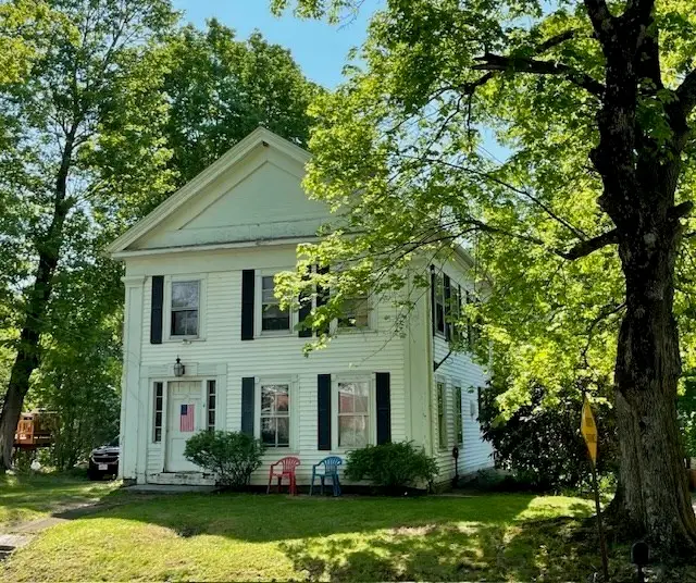 4 Brigham St, Hubbardston, MA 01452 - #1