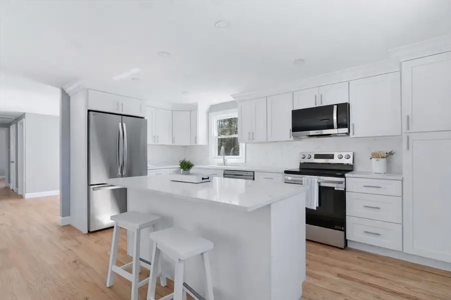 35 Hartford Ave, Bellingham, MA 02019 - #2