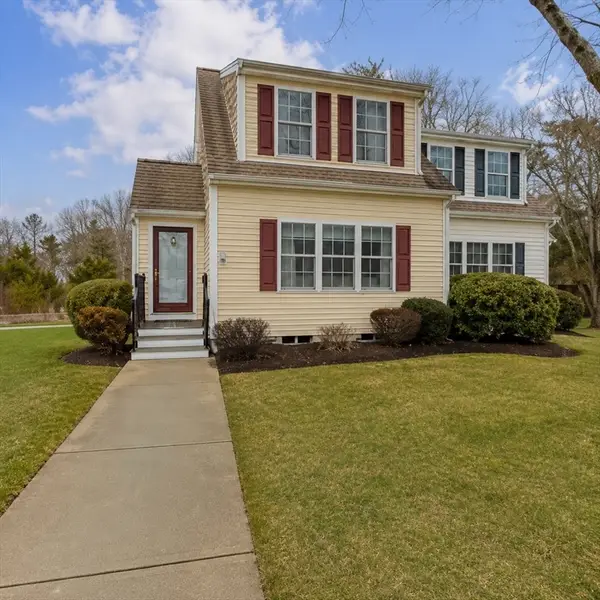 32 Carleton St #32, Wareham, MA 02558