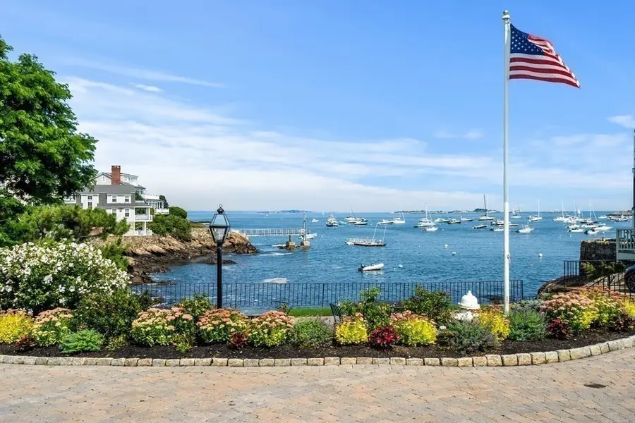 11 Leslie Cove, Marblehead, MA 01945 - #2