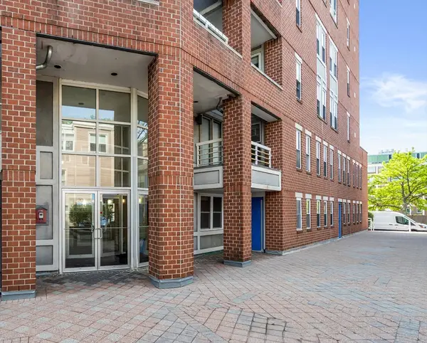 20 Chestnut Street #406, Cambridge, MA 02139