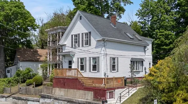 97 Laurel Ave, Haverhill, MA 01835