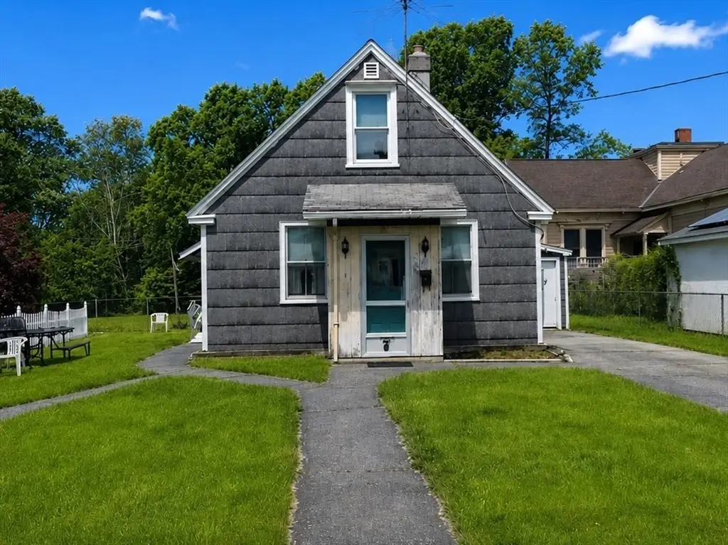 8 River Ave, South Grafton, MA 01560 - #1
