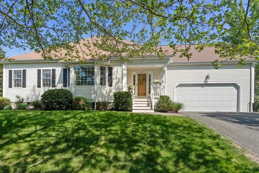 37 Rockville Mdws #37, Millis, MA 02054 - #1