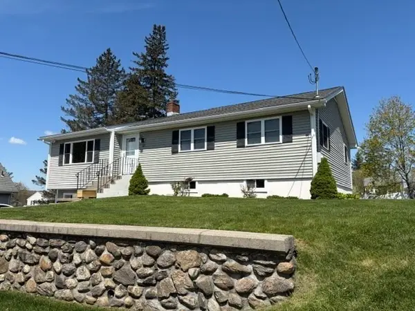 85 Kalmar St, Worcester, MA 01606