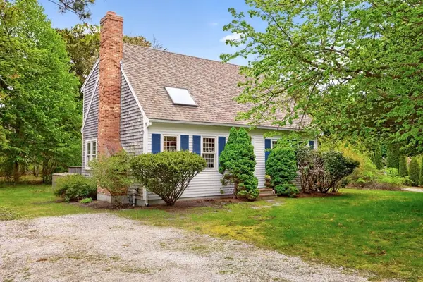 14 Chase Ln, Orleans, MA 02653