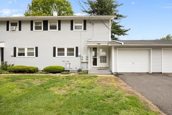 125 Lynwood Drive #6201D, Chicopee, MA 01022