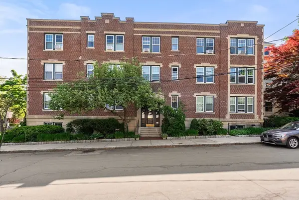 99 Perry St #6, Brookline, MA 02445
