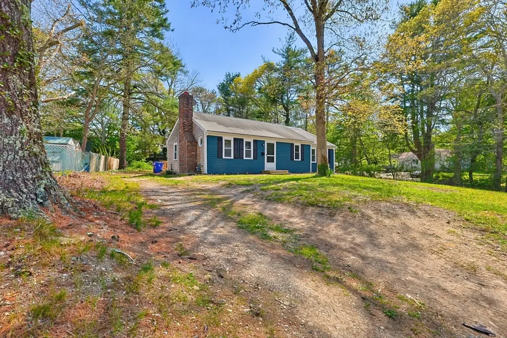 9 Scraggy Neck Rd Ext, Bourne, MA 02532 - #1