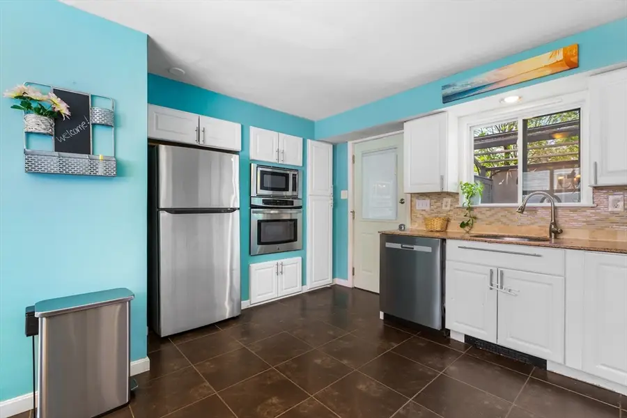 117 Pearl St, Lawrence, MA 01841 - #3