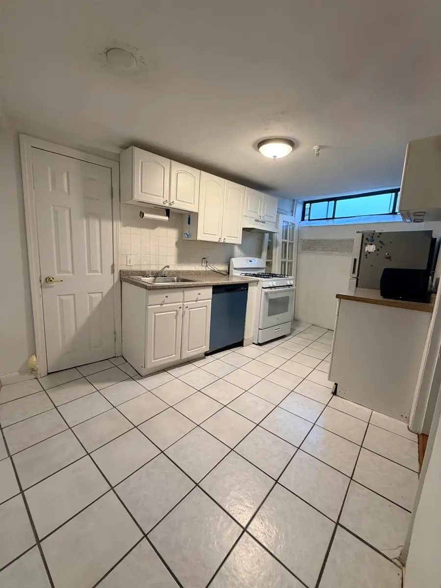 5 Braemore Rd #A, Boston, MA 02135 - #3