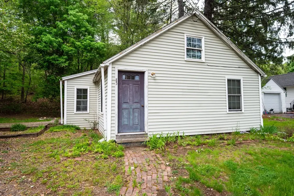 85 Valley Rd, Barre, MA 01005 - #1