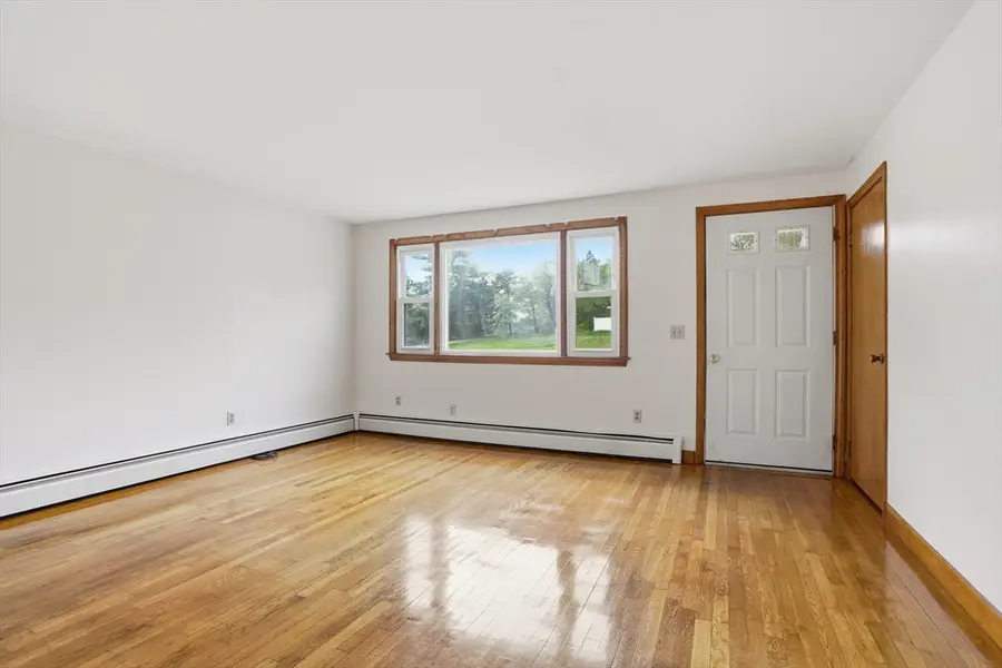 105-107 Salisbury St, Dracut, MA 01826 - #2