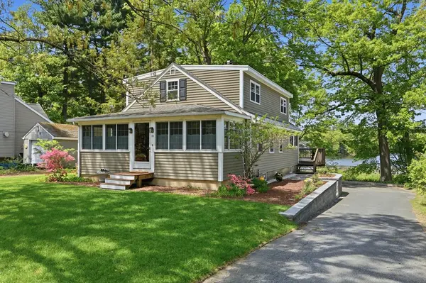 44 Sandy Pond Rd, Ayer, MA 01432