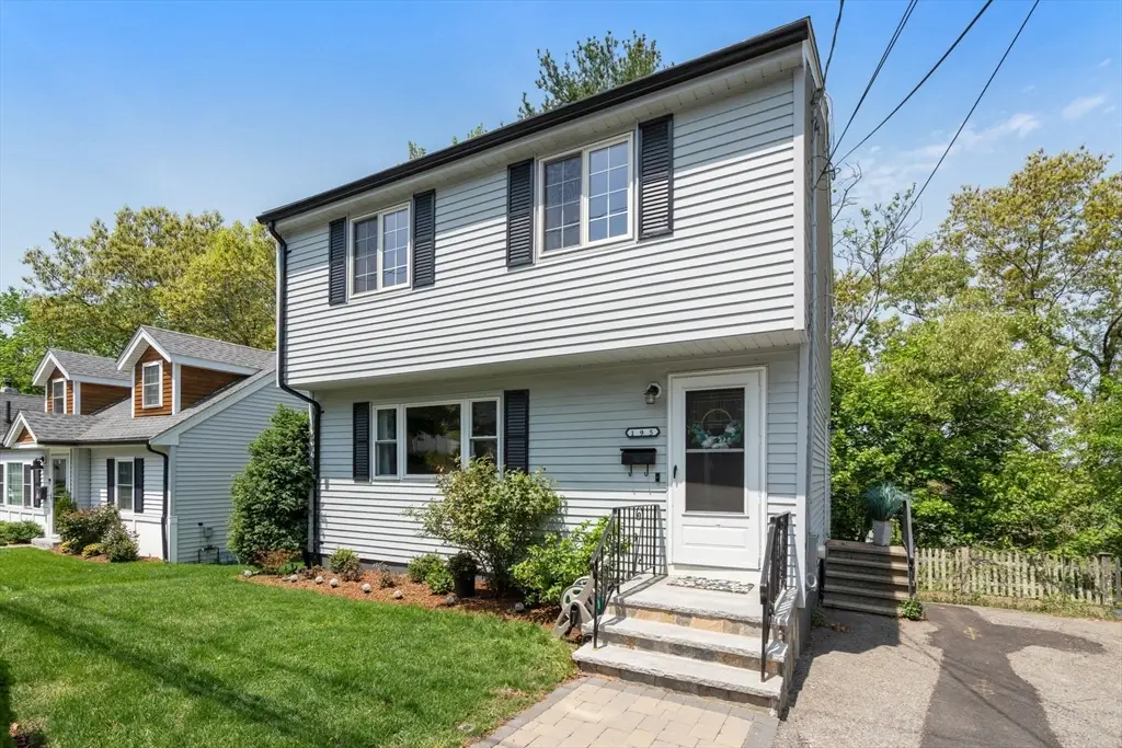 195 College Farm Rd, Waltham, MA 02451 - #1