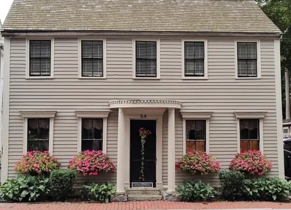 64 Prospect St, Newburyport, MA 01950