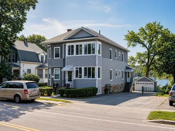 121 Hope Ave, Worcester, MA 01603