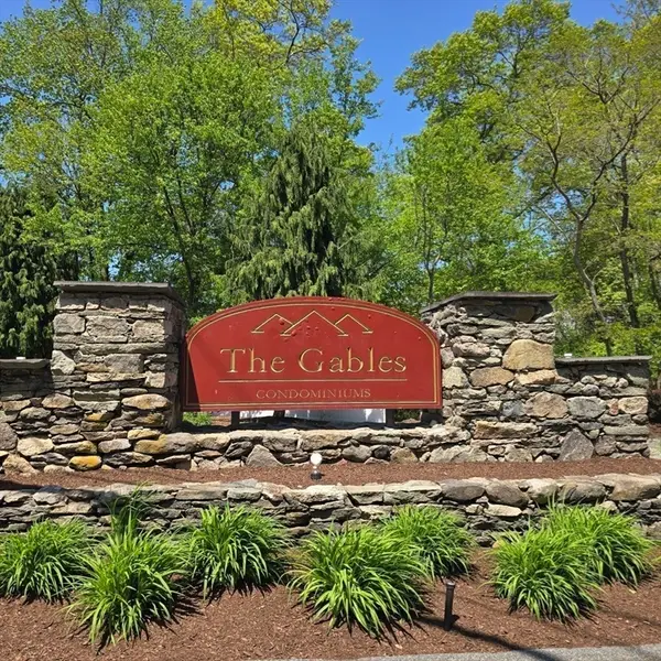 521 Hampton Way #521, Abington, MA 02351