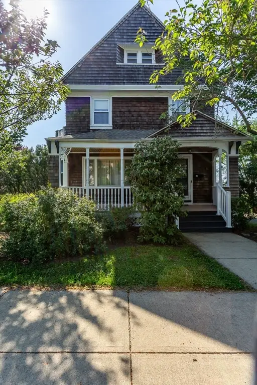 724 High Street, Fall River, MA 02720