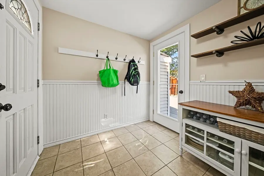 13 Douglas Ave, Beverly, MA 01915 - #2
