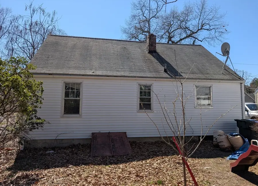 141 Shawmut St, Springfield, MA 01108 - #3