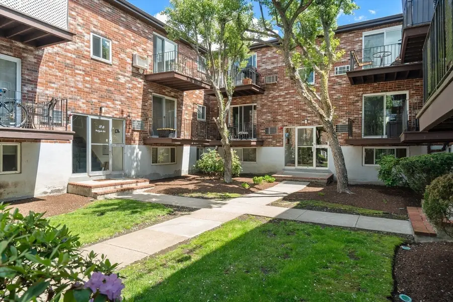 24 Westgate Road #5, Boston, MA 02132 - #3