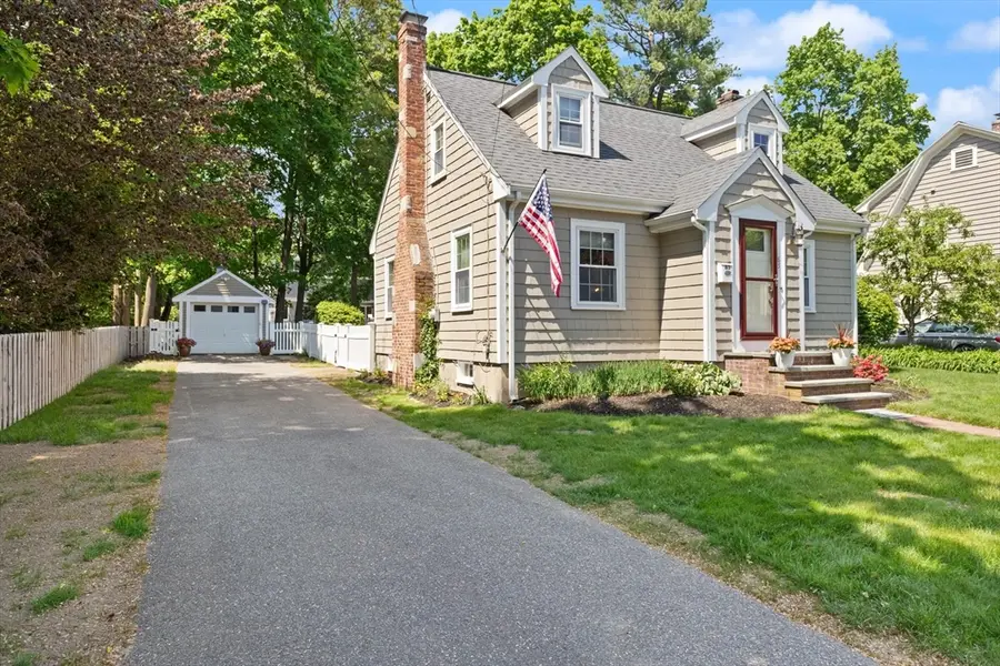 85 Mineral Street, Reading, MA 01867 - #3