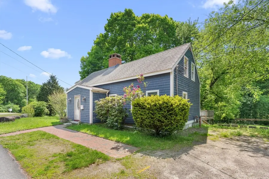 313 E Water St, Rockland, MA 02370 - #3