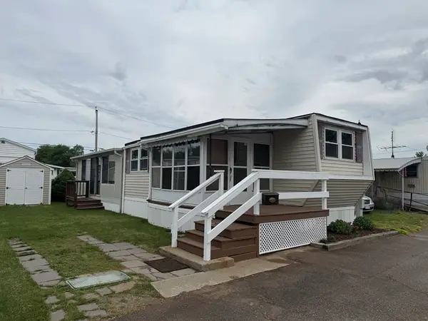 300 East Washington St #5R, North Attleboro, MA 02760