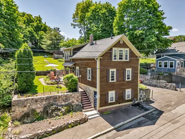 22 Varney St, Salem, MA 01970
