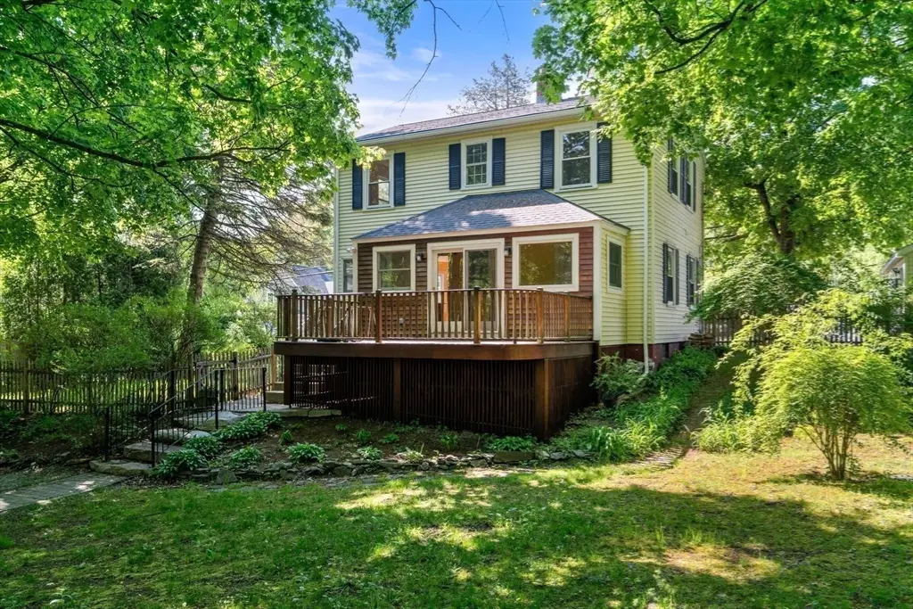1231 Pleasant St, Worcester, MA 01602 - #1