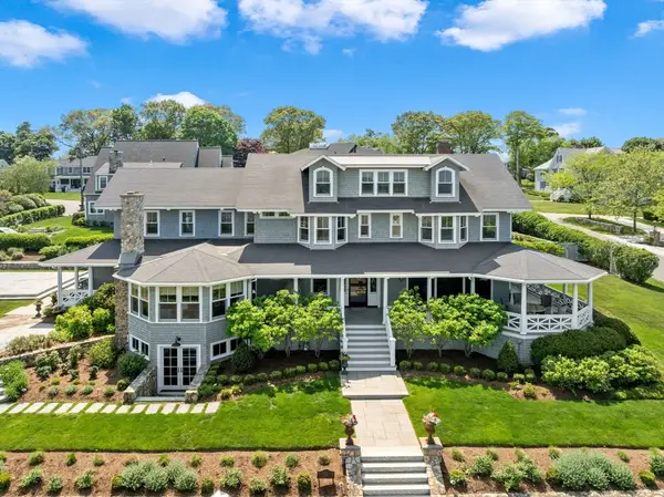 48 Whiton Ave, Hingham, MA 02043