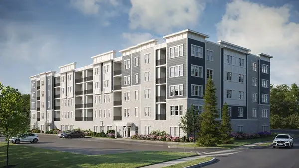 141 East Point Drive #411, East Providence, RI 02916