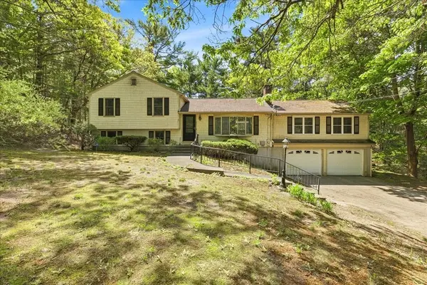 40 Kristin Rd, Plymouth, MA 02360