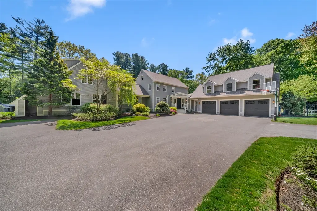 539 Pearl St, Reading, MA 01867 - #1