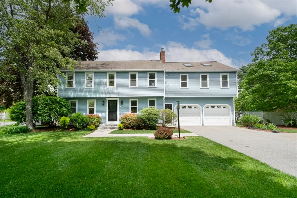 130 Pleasant St, Northborough, MA 01532 - #1