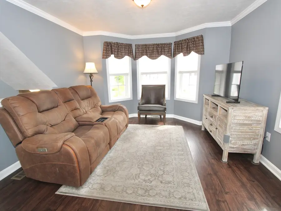 36 Bittersweet Blvd, Worcester, MA 01607 - #2