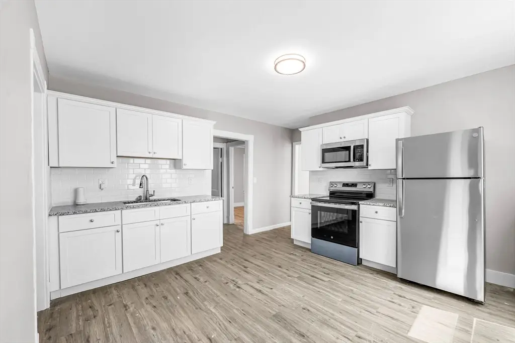 12-14 Carver St, Springfield, MA 01108 - #1