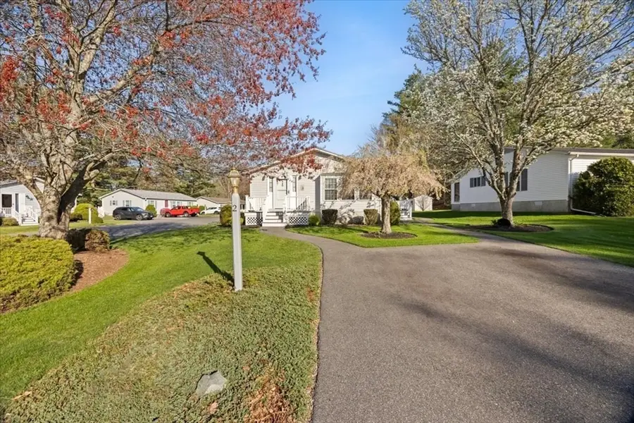 2 Ridgewood Circle, Bridgewater, MA 02324 - #3