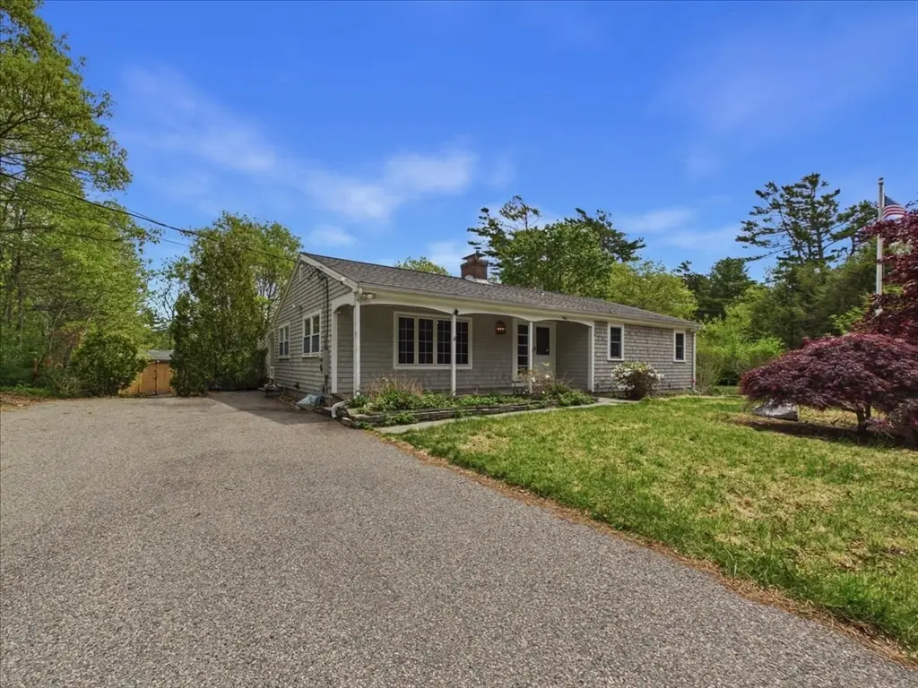 40 Bennets Neck Dr, Pocasset, MA 02559 - #1