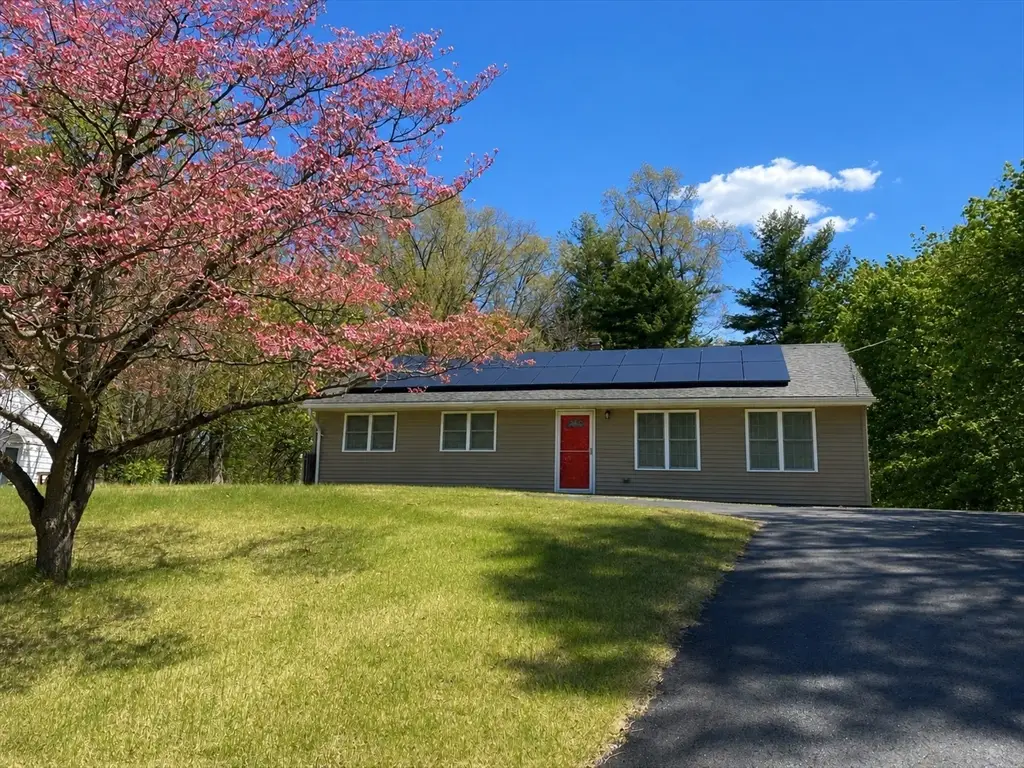 915 Bradley Road, Springfield, MA 01109 - #1