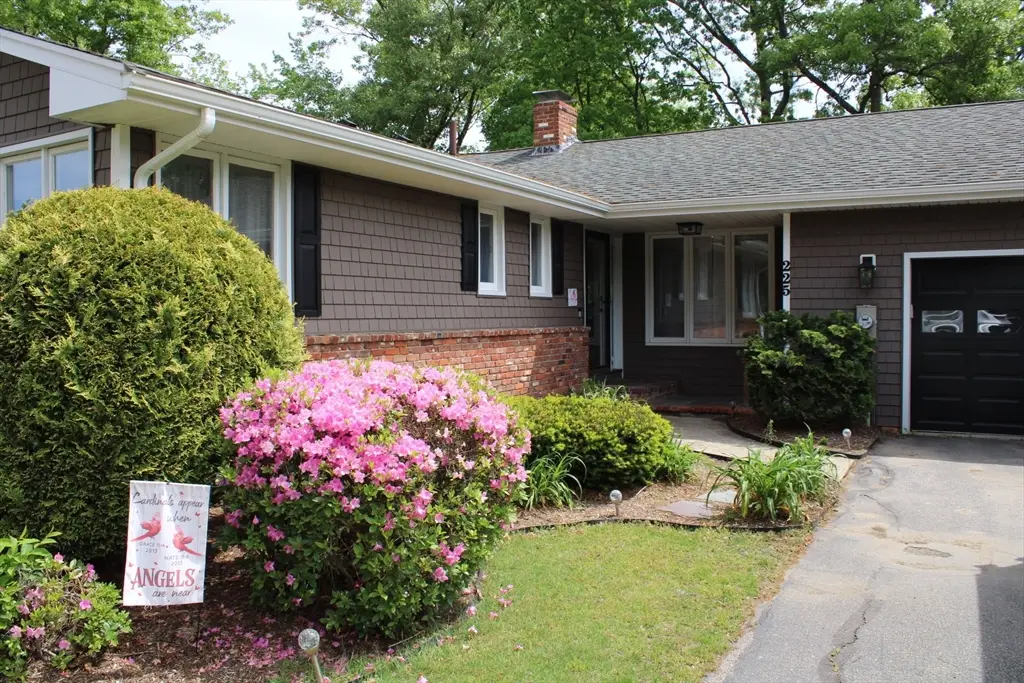 225 Braemoor Rd, Brockton, MA 02301 - #1