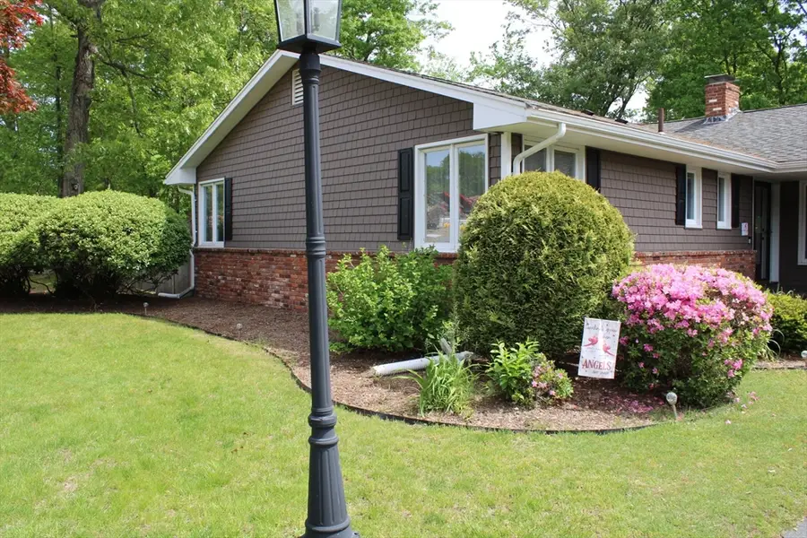 225 Braemoor Rd, Brockton, MA 02301 - #2