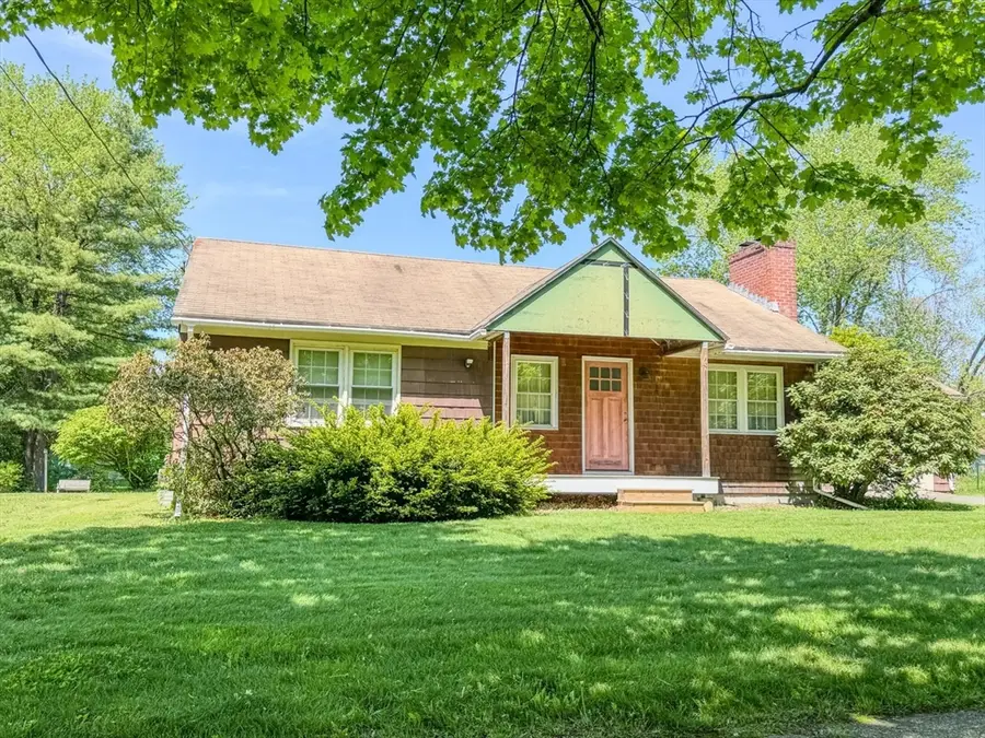24 Washburn Ave, Greenfield, MA 01301 - #2
