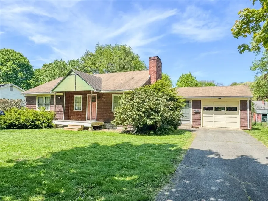 24 Washburn Ave, Greenfield, MA 01301 - #3